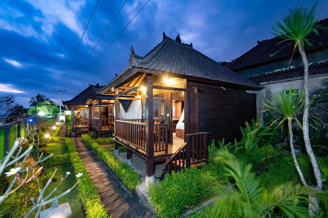Ocean Hostel Ceningan Island Exterior photo